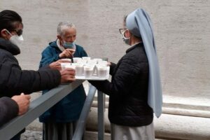Serviço de duchas no Vaticano oferece dignidade aos moradores de rua