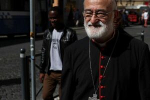 López Romero, acusado de supostos abusos, anuncia renúncia temporária