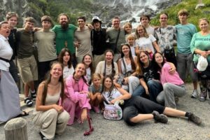 Jovens ucranianos chegam à Itália como “mensageiros da paz”