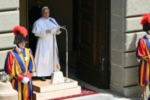 Leão XIV convida a confiarmos na ação silenciosa de Deus, que não se impõe pela força