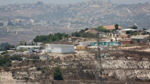 A tensão aumenta na Cisjordânia; quatro palestinos e dois israelenses morreram