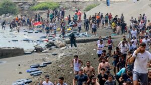 Migrantes continuam a chegar a Ceuta vindos a nado do Marrocos