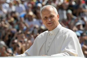 Papa: em tempos de divisão, ser profeta de harmonia e com obras de caridade