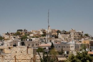 Cisjordânia, cristãos de Taybeh: abandonados diante da violência dos colonos