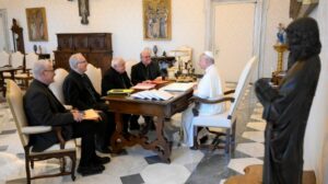 O convite dos bispos da França para rezar pela viagem do Papa ao país