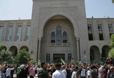 Síria, Bashar al-Assad condenado à morte à revelia