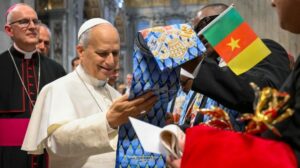 De Camarões, do Peru e do Equador ao Vaticano para encontrar o Papa
