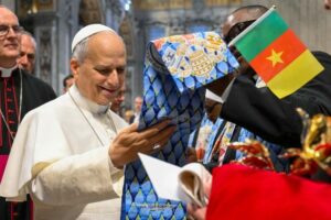 De Camarões, do Peru e do Equador ao Vaticano para encontrar o Papa