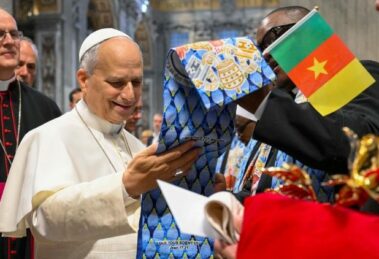 De Camarões, do Peru e do Equador ao Vaticano para encontrar o Papa