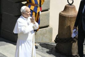 Papa: a mesa de Deus é para todos, a ninguém estão reservadas só as migalhas