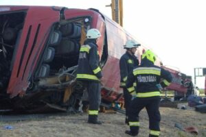 Papa reza por peregrinos poloneses que morreram em acidente de ônibus na Hungria