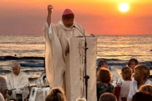 Leão XIV em Rimini: do Papa, a ajuda a construir a cultura do amor, diz bispo