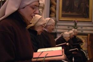 Expectativa das clarissas de Rimini pela chegada do Papa
