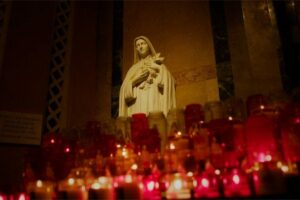 Santa Teresinha do Menino Jesus: uma história de amor nas pequenas coisas