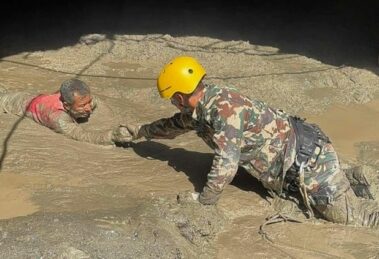 A ajuda do Papa após as devastadoras inundações no Nepal