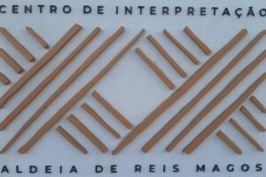 O legado jesuítico no Espírito Santo : O Aldeamento de Reis Magos (1580)