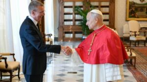 Leão XIV recebe o presidente da Letônia