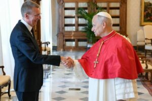 Leão XIV recebe o presidente da Letônia