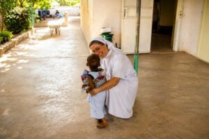Irmã Chrysologa no Senegal: a “mãe das crianças” de Vélingara