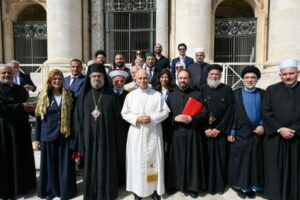 Representantes do mundo árabe se encontram com o Papa para testemunhar que a paz não é uma utopia
