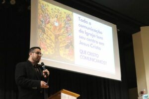 Semana Teológica de Caxias do Sul sobre ação evangelizadora na era digital