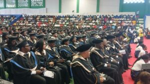 Moçambique. UCM gradua 690 estudantes e exorta-os a servir com ética
