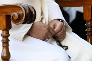 O Papa rezará o Terço pela paz com centenas de crianças no Vaticano