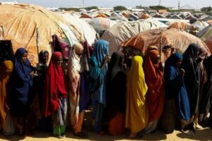 Crise humanitária na Somália agravada pela violência e pelo clima extremo