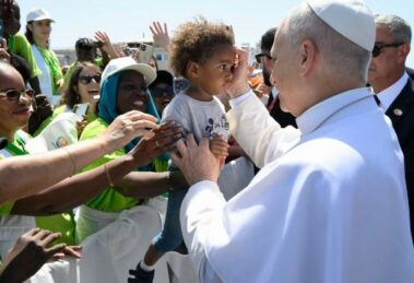 Vaticano: webinário gratuito aprofunda mensagem do Papa sobre crianças refugiadas