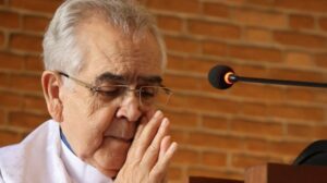 Pe. Zezinho, scj celebra seis décadas de sacerdócio e uma trajetória pioneira na música, na comunicação e na catequese