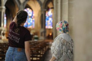 Jovens parisienses: o Papa na Unesco para afirmar os valores espirituais da arte