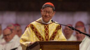 Tagle: Fulton Sheen, o beato que fez dos meios de comunicação uma porta para o Evangelho
