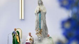 Leão XIV aos peregrinos em Lourdes: sede missionários da esperança