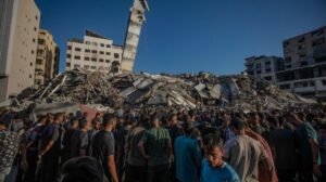 Gaza, 61 milhões de toneladas de escombros: necessários dez anos para removê-los