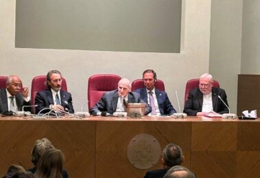 Gallagher: ordem mundial enfrenta duro teste, valorizar as religiões em prol da paz