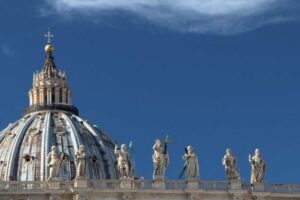 O Papa: mulheres no Vaticano, uma riqueza a ser reconhecida e valorizada cada vez mais