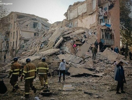Ucrânia: novos ataques russos a Kiev. Caso de peste na Sibéria sob observação