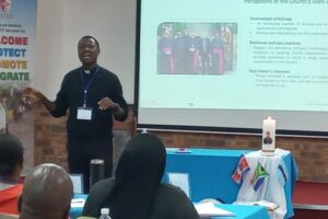 Pe. Avelino Chico: “fundamental envolver o Clero local na pastoral dos migrantes”