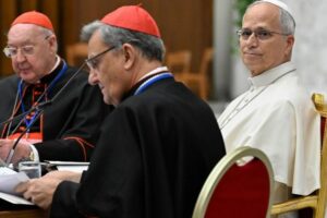 Grech: escutar as famílias para acompanhá-las à luz do Evangelho