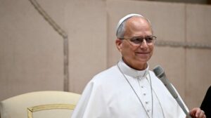 Papa Leão será internado na terça-feira, 13 de outubro